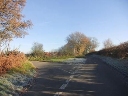 Turn left at the second triangle into Drovers Lane.